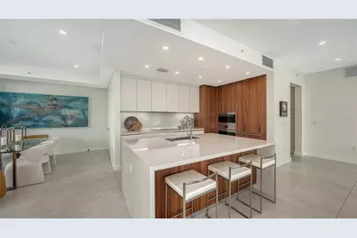 111 Golden Gate Point #201, Sarasota, FL 34236 - Photo 11