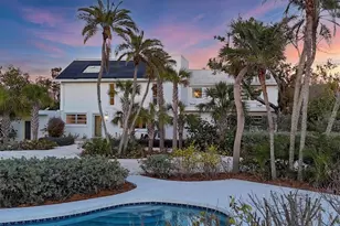 7665 Sanderling Rd, Sarasota, FL 34242 - Photo 53