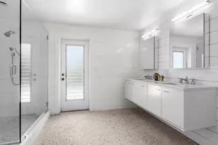 7665 Sanderling Rd, Sarasota, FL 34242 - Photo 37