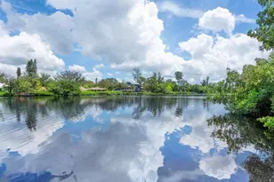 7665 Sanderling Rd, Sarasota, FL 34242 - Photo 57