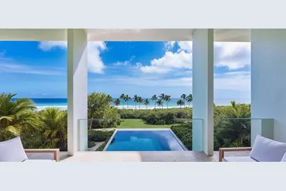 7665 Sanderling Road, Sarasota, FL 34242 - Photo 3