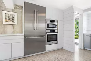 7665 Sanderling Rd, Sarasota, FL 34242 - Photo 27