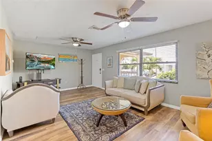 309 Shore T Rd, Nokomis, FL 34275 - Photo 15