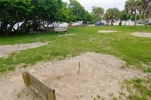 309 Shore T Rd, Nokomis, FL 34275 - Photo 27