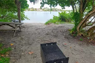 309 Shore T Rd, Nokomis, FL 34275 - Photo 25