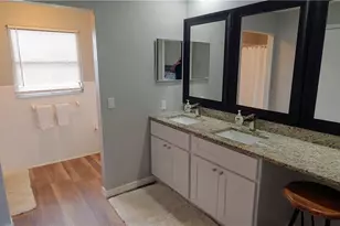 309 Shore T Rd, Nokomis, FL 34275 - Photo 9