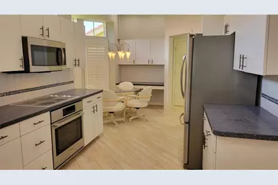 7557 Fairlinks Court, Sarasota, FL 34243 - Photo 5