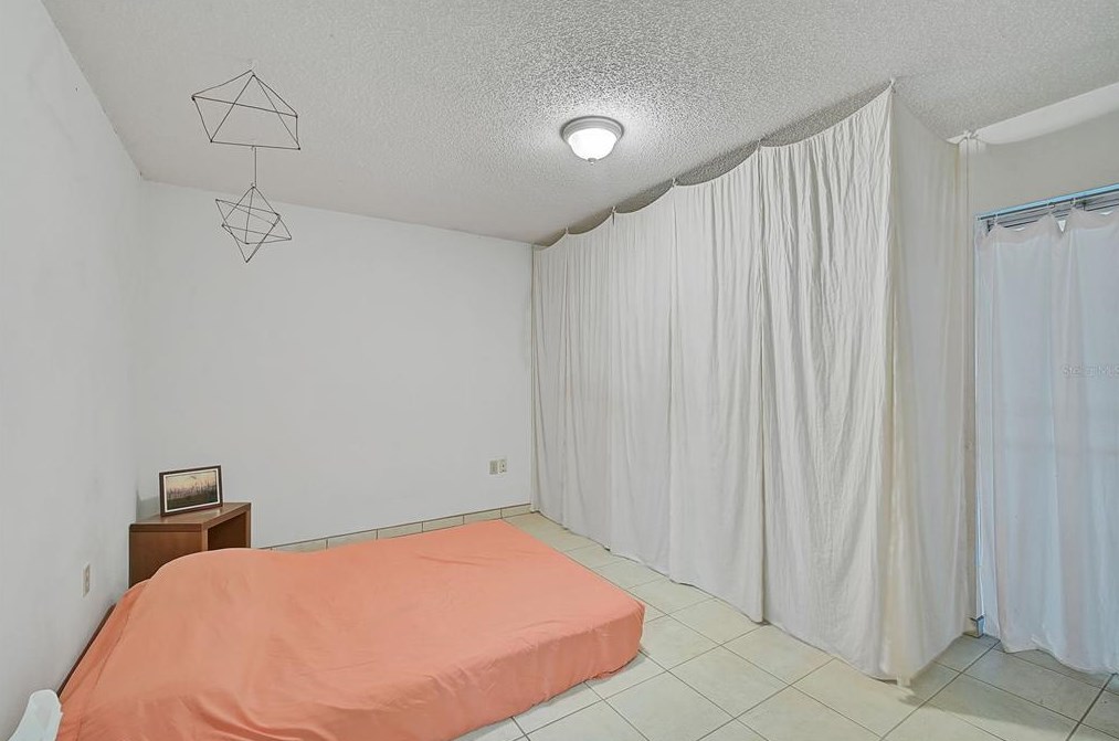 1862 Rita St, Sarasota FL  34231-6634 exterior