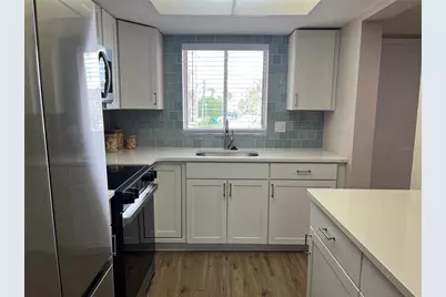 3600 Lake Bayshore Drive Bld. K #221, Bradenton, FL 34205 - Photo 3