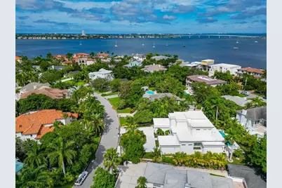 1389 Harbor Drive, Sarasota, FL 34239 - Photo 19