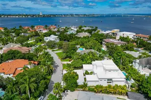 1389 Harbor Dr, Sarasota, FL 34239 - Photo 19