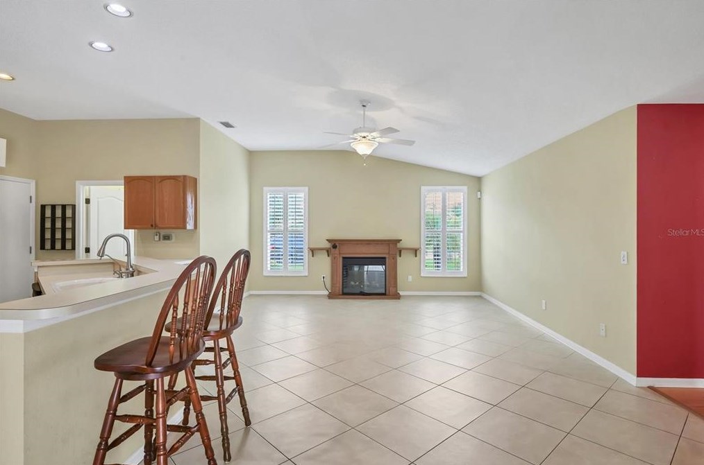 4224 Hearthstone Dr, Sarasota FL 34238-3232 exterior