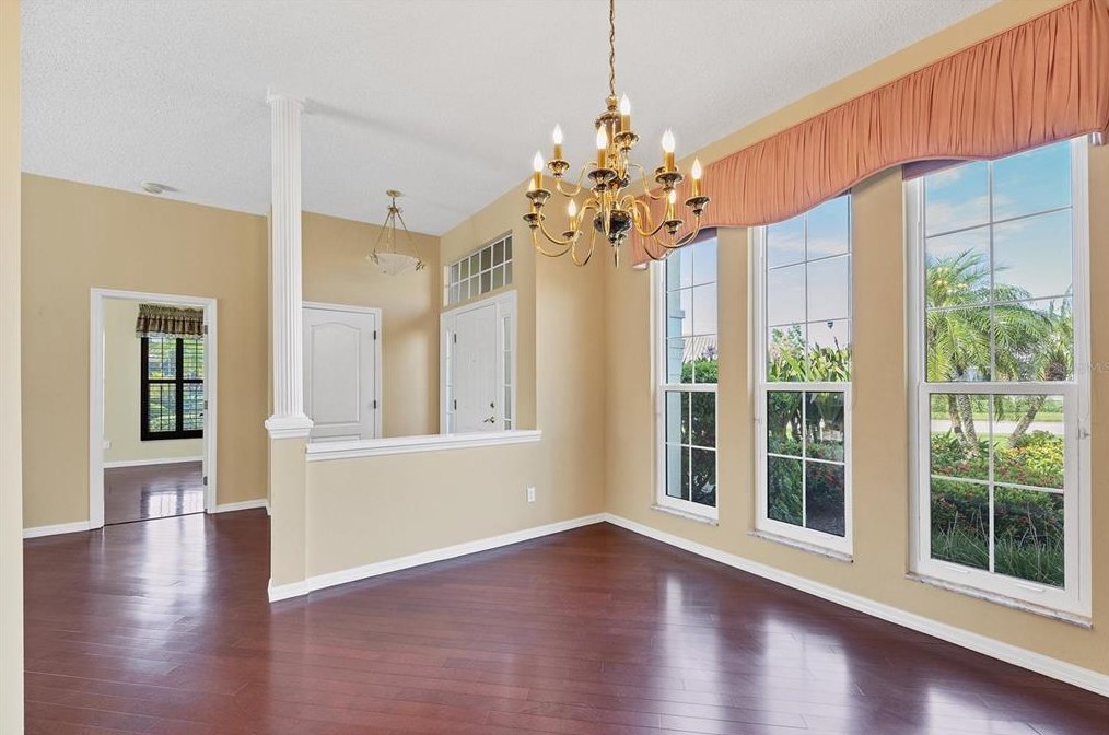 4224 Hearthstone Dr, Sarasota FL 34238-3232 exterior