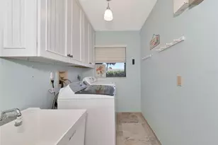 225 Brighton Ct, Englewood, FL 34223 - Photo 31