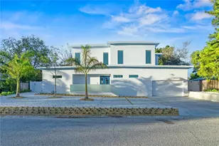 2585 Clematis St, Sarasota, FL 34239 - Photo 1