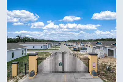 1439 Las Villas Boulevard, Sebring, FL 33870 - Photo 13