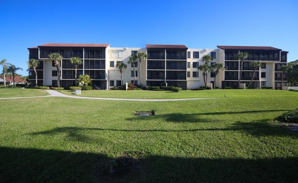 1935 Gulf Of Mexico Dr, Longboat Key FL  34228-3305 exterior