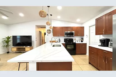 2431 Loma Linda Street, Sarasota, FL 34239 - Photo 9