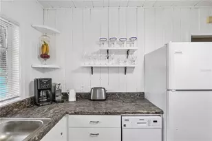 1270 5th St, Sarasota, FL 34236 - Photo 19