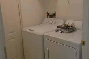 9641 Castle Point Dr, Sarasota, FL 34238 - Photo 13