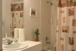 9641 Castle Point Dr, Sarasota, FL 34238 - Photo 17