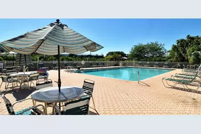 9641 Castle Point Drive #1225, Sarasota, FL 34238 - Photo 31