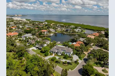 501 Harbor Point Road, Longboat Key, FL 34228 - Photo 77