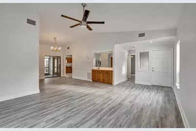 7861 Pine Trace Drive #7861, Sarasota, FL 34243 - Photo 15