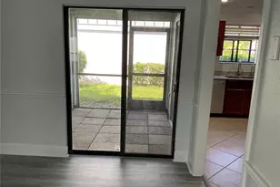 7861 Pine Trace Dr, Sarasota, FL 34243 - Photo 9