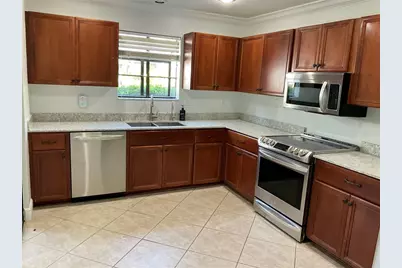 7861 Pine Trace Drive #7861, Sarasota, FL 34243 - Photo 7