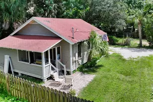 1569 7th St, Sarasota, FL 34236 - Photo 3