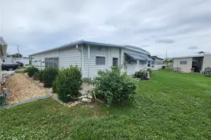 5317 Chateau Ln, Bradenton, FL 34207 - Photo 5