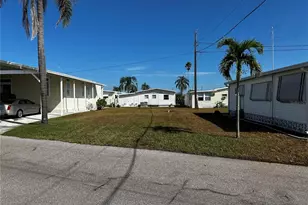 256 Jamaica Dr, Palmetto, FL 34221 - Photo 1