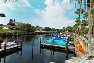 2607 Riverbluff Pkwy, Sarasota, FL 34231 - Photo 41
