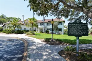 2607 Riverbluff Pkwy, Sarasota, FL 34231 - Photo 45