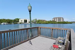 2607 Riverbluff Pkwy, Sarasota, FL 34231 - Photo 51
