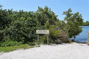 2607 Riverbluff Pkwy, Sarasota, FL 34231 - Photo 55