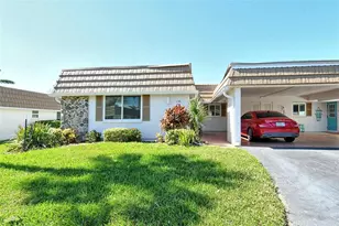 2607 Riverbluff Pkwy, Sarasota, FL 34231 - Photo 3