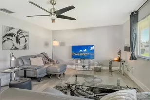 2607 Riverbluff Pkwy, Sarasota, FL 34231 - Photo 7