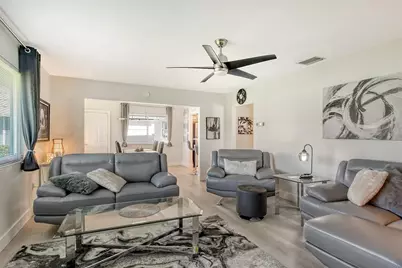 2607 Riverbluff Parkway #V145, Sarasota, FL 34231 - Photo 9