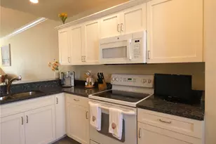 4639 Chapel Hill Dr, Sarasota, FL 34238 - Photo 3