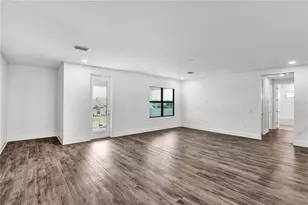 2477 Waterfront Cir, Sarasota, FL 34240 - Photo 31