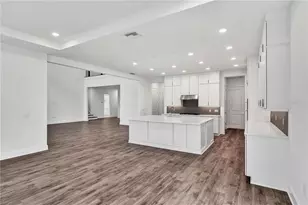 2477 Waterfront Cir, Sarasota, FL 34240 - Photo 9