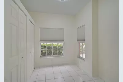 4210 Caddie Drive E #102, Bradenton, FL 34203 - Photo 9