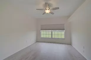 4210 Caddie Dr E, Bradenton, FL 34203 - Photo 17