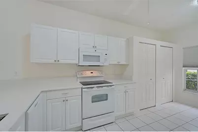 4210 Caddie Drive E #102, Bradenton, FL 34203 - Photo 5