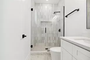 2318 Bay St, Sarasota, FL 34237 - Photo 35