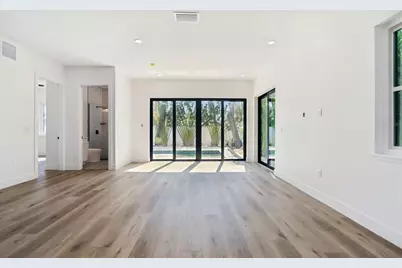 2318 Bay Street, Sarasota, FL 34237 - Photo 15