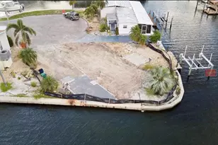 319 Terra Ceia Dr, Palmetto, FL 34221 - Photo 1