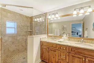 1789 Loma Linda St, Sarasota, FL 34239 - Photo 17